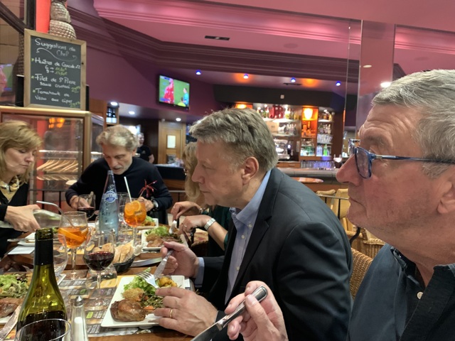 Repas de l'AG - Jean-François GOURDON (Ecole d'Art Mural de Versailles) et Lionel GARRIGUE (URC78)